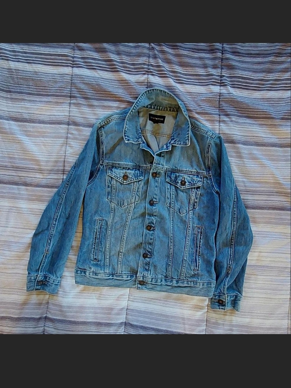 Lucky Brand Women's Classic Denim Trucker Jacket - Size Large (Excellent COND